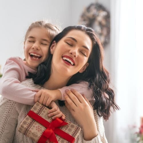 ¿Qúe regalarle a Una Hija Adolescente? Regalos significativos para hijas: Creando momentos inolvidables
