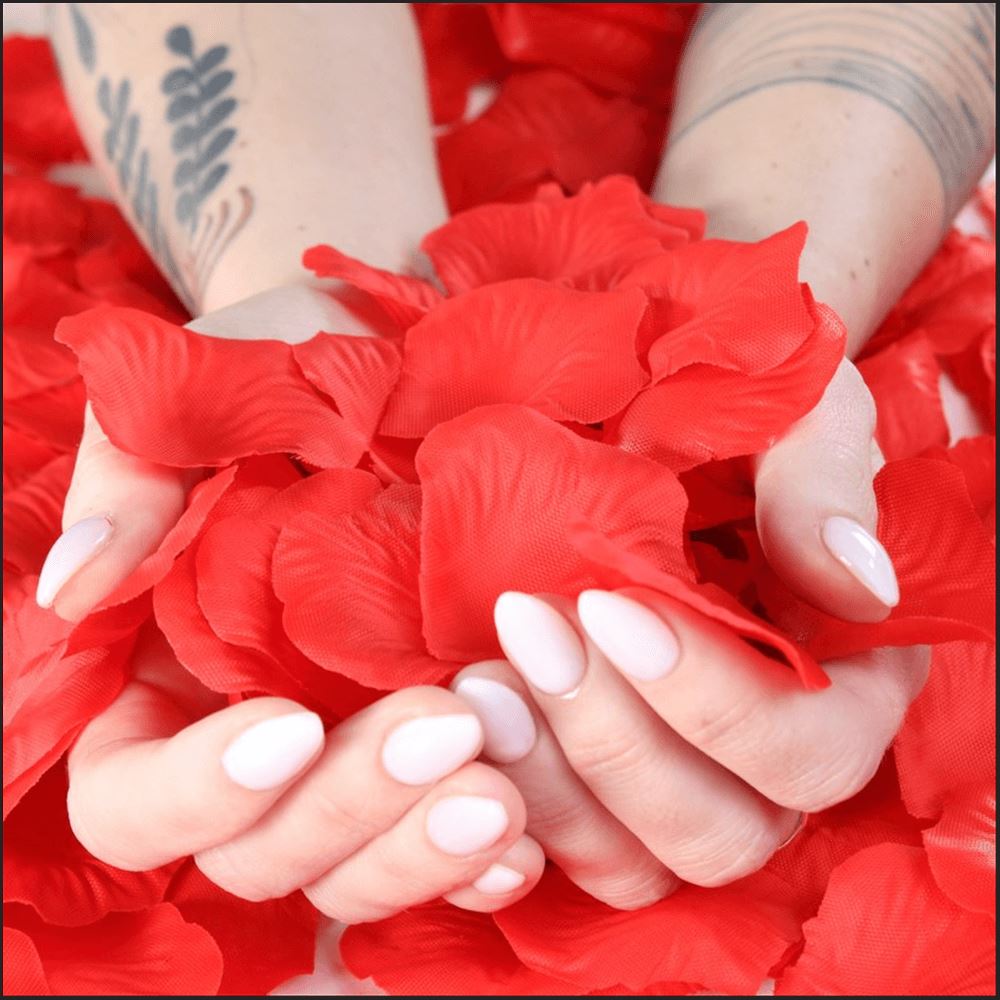 500 Pétalos de rosas rojas realistas. Jewelry 