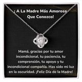 ¡ A La Madre Más Amorosa Que Conozco! Collar Para Mamá Nudo de Amor (LoveKnot) Jewelry ShineOn Fulfillment Acabado en oro blanco de 14 k Cajita Estándar (GRATIS) 