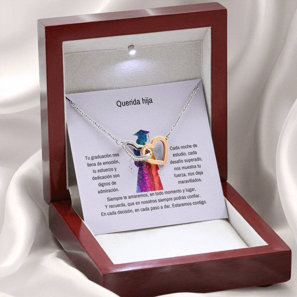 Abrazo Eterno: Un Collar de Corazones para Su Triunfo Jewelry/InterlockingHearts 