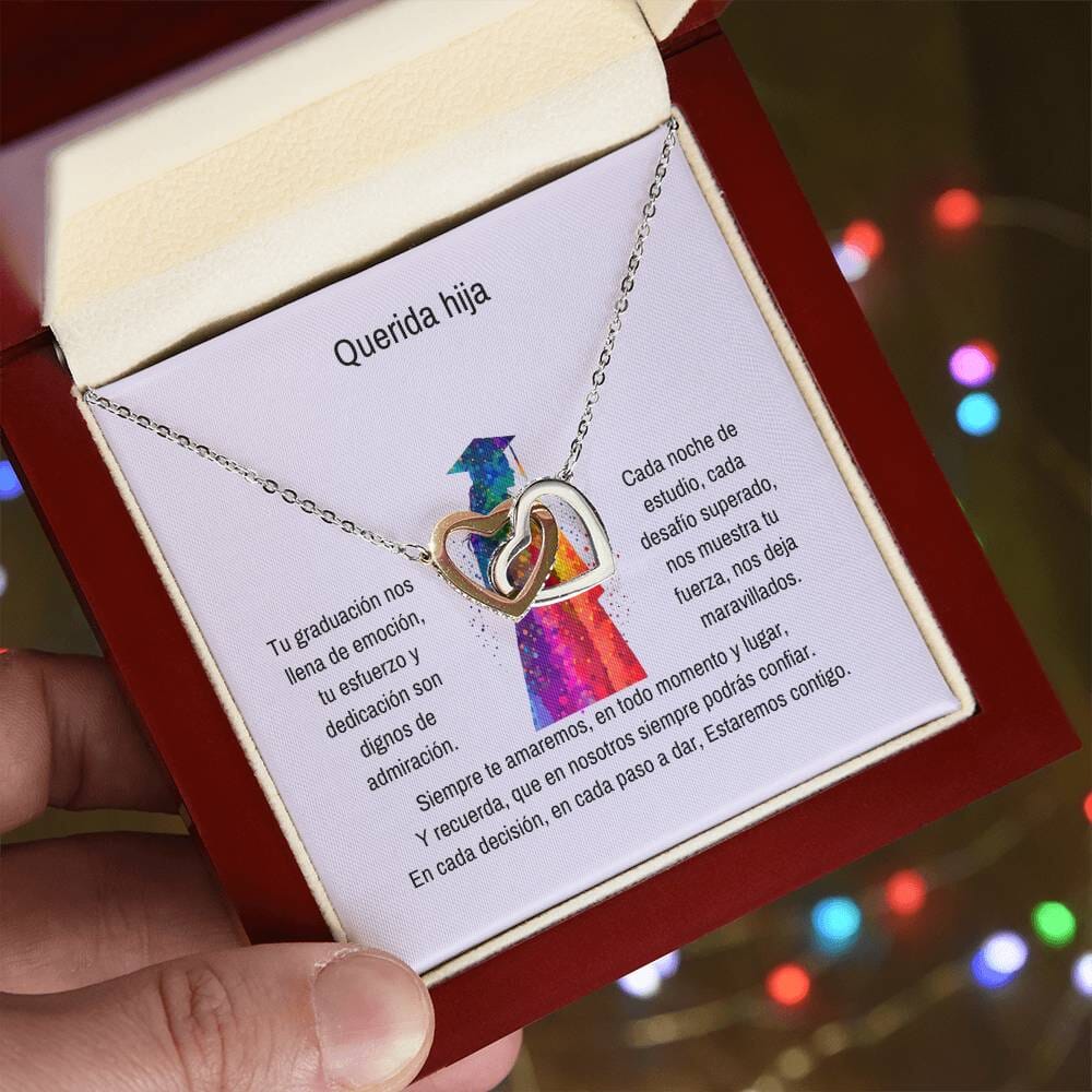 Abrazo Eterno: Un Collar de Corazones para Su Triunfo Jewelry/InterlockingHearts 