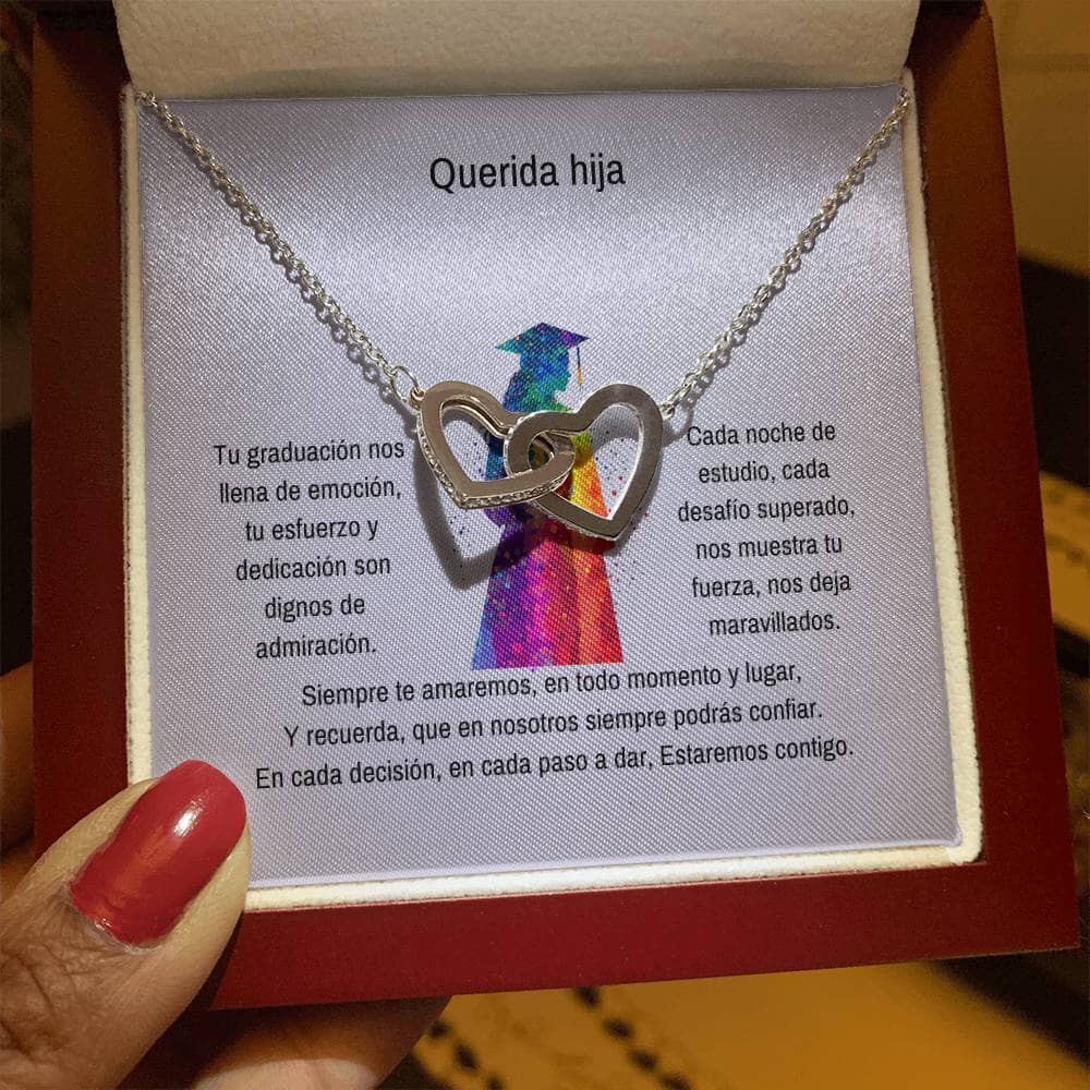 Abrazo Eterno: Un Collar de Corazones para Su Triunfo Jewelry/InterlockingHearts 