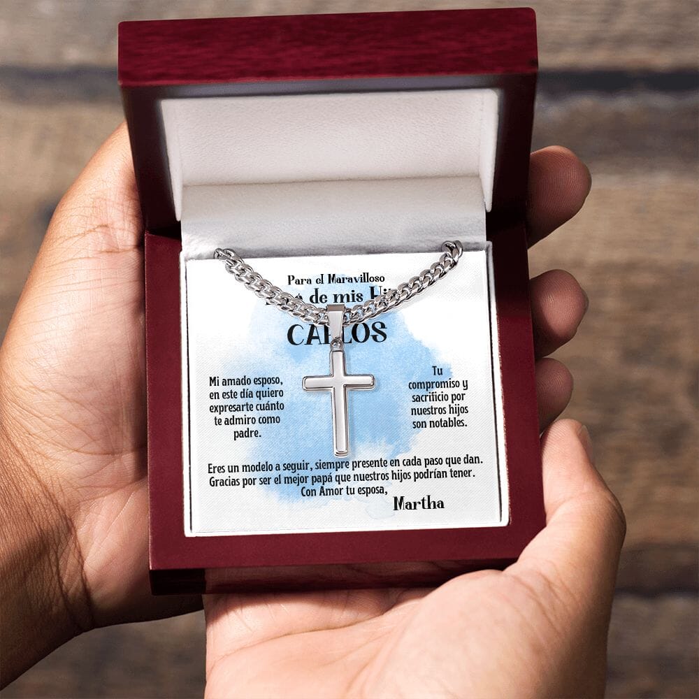 Cadena Cubana con Cruz Personalizada: Un Regalo Único para el Mejor Papá del Mundo Jewelry/EngravedCross ShineOn Fulfillment 