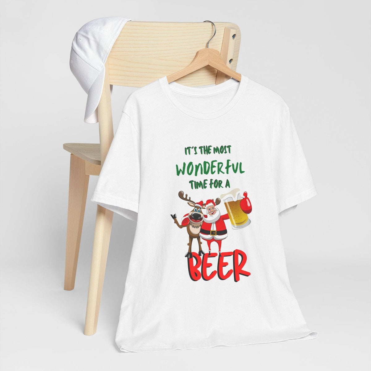 Camiseta de Navidad "It’s the Most Wonderful Time for a BEER" T-Shirt Printify 