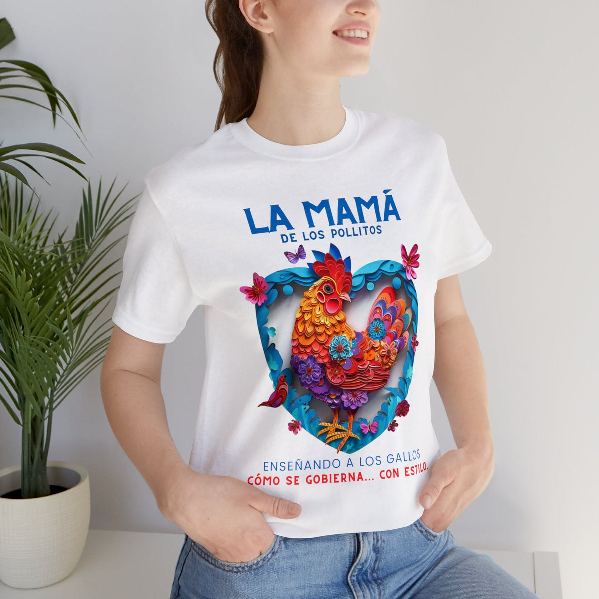 Camiseta Exclusiva 'La Mamá de los Pollitos' – Celebra a Mamá con Estilo y Audacia T-Shirt Printify 
