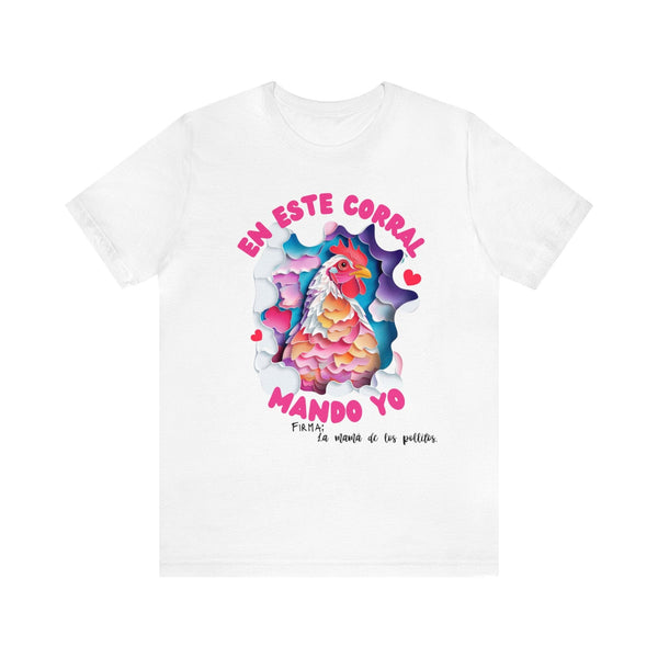 Camiseta 'Mamá de los Pollitos': El Poder y el Amor en Una Sola Voz T-Shirt Printify White S 