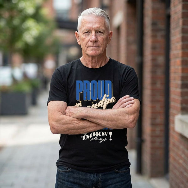 Camiseta “Proud of a Graduate” – Edición Familia | Apoya con Orgullo en su Gran Día T-Shirt 