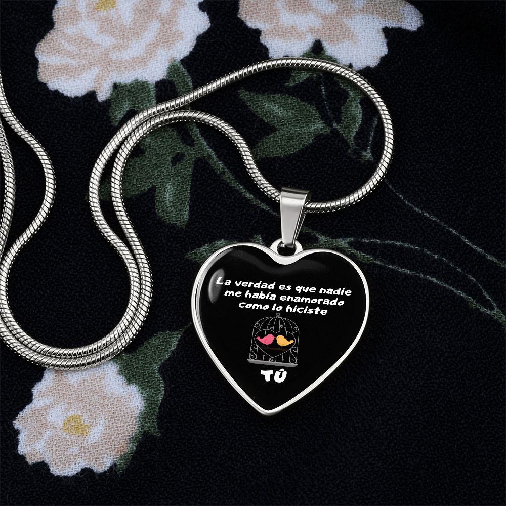 Collar forma corazón: La verdad es que nadie me había enamorado como lo hiciste tú! - Fondo negro Jewelry 