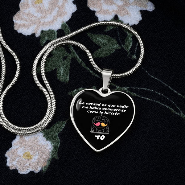 Collar forma corazón: La verdad es que nadie me había enamorado como lo hiciste tú! - Fondo negro Jewelry 