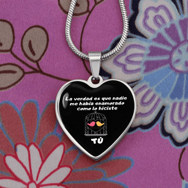 Collar forma corazón: La verdad es que nadie me había enamorado como lo hiciste tú! - Fondo negro Jewelry 