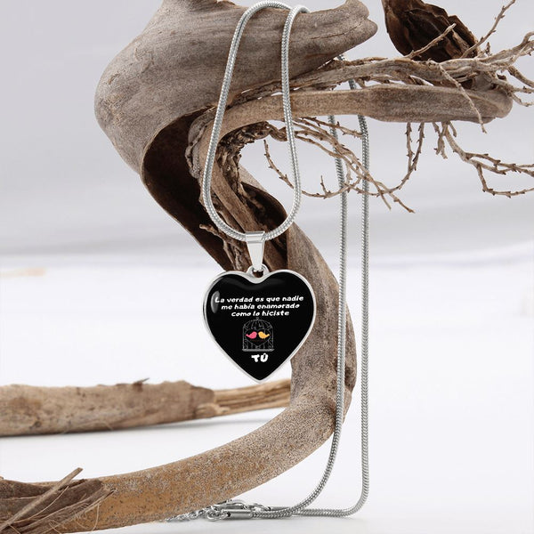 Collar forma corazón: La verdad es que nadie me había enamorado como lo hiciste tú! - Fondo negro Jewelry 