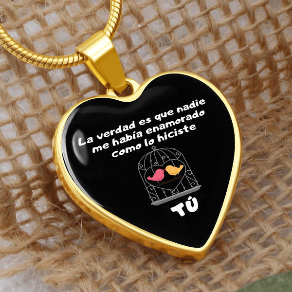 Collar forma corazón: La verdad es que nadie me había enamorado como lo hiciste tú! - Fondo negro Jewelry 