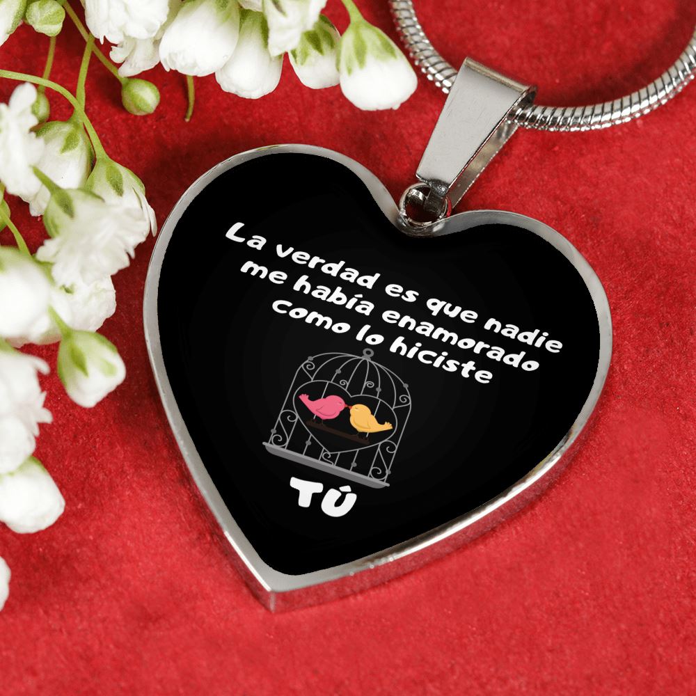 Collar forma corazón: La verdad es que nadie me había enamorado como lo hiciste tú! - Fondo negro Jewelry 