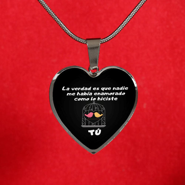 Collar forma corazón: La verdad es que nadie me había enamorado como lo hiciste tú! - Fondo negro Jewelry 