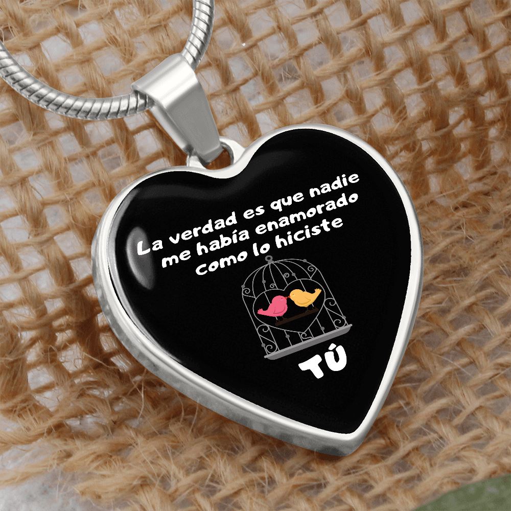 Collar forma corazón: La verdad es que nadie me había enamorado como lo hiciste tú! - Fondo negro Jewelry 
