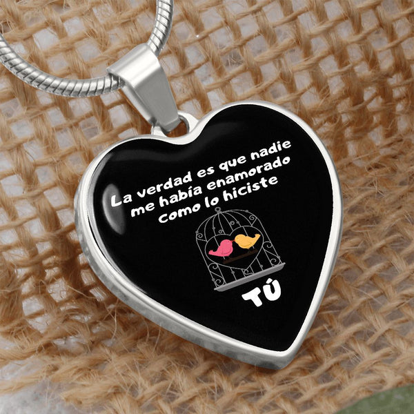 Collar forma corazón: La verdad es que nadie me había enamorado como lo hiciste tú! - Fondo negro Jewelry 
