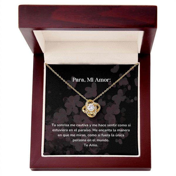 Collar Nudo de Amor - Tu sonrisa me cautiva Jewelry ShineOn Fulfillment Acabado en Oro Amarillo de 18 quilates. Cajita de Lujo Madera con Luz Led 