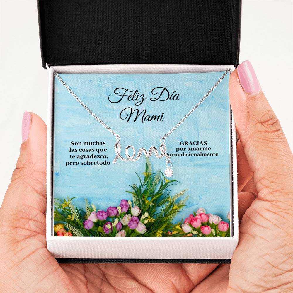 Collar para Mamá: Feliz Día Mami -Regalo perfecto para Día de la Madre - Collar con palabra LOVE escrita Jewelry 