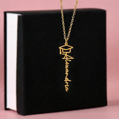 Collar Personalizado de Graduación con Nombre – Regalo Emotivo para Graduada | Joyería con Birrete | Recuerdo de Logro y Nuevos Comienzos Jewelry 