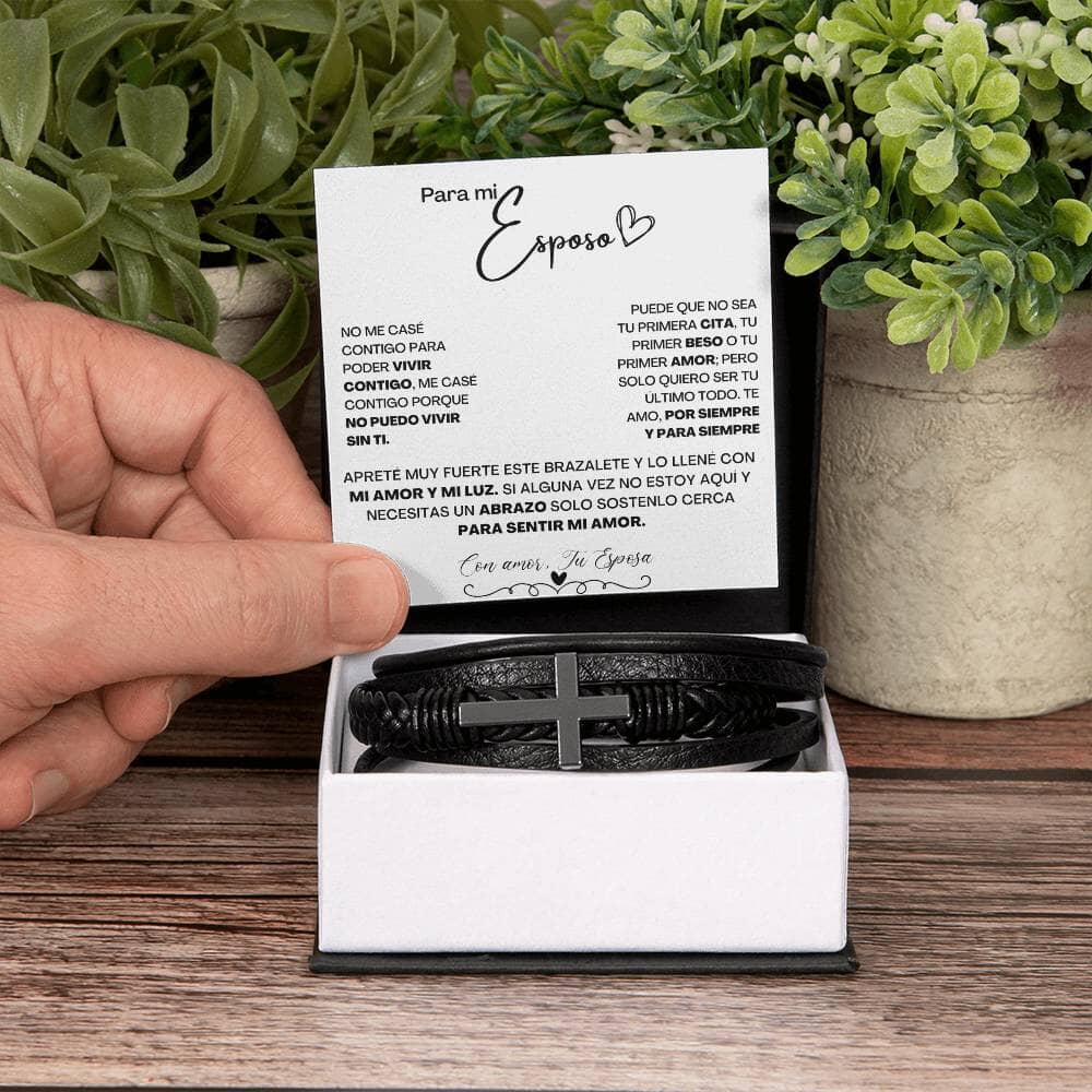 Cruz de Amor Eterno: Un Brazalete Único para el Hombre de tu Vida Jewelry 
