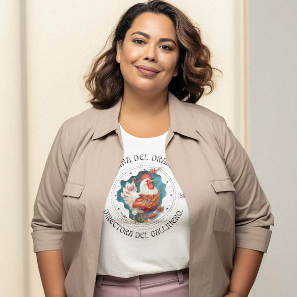 Directora del Gallinero: La Camiseta para la Reina del Drama - Regalo Exclusivo para Mamá T-Shirt Printify 