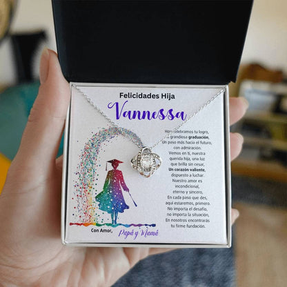 El Nudo Eterno del Amor: Un Legado de Luz y Coraje en tu Graduación Jewelry/LoveKnot Acabado en oro blanco de 14 k Standard Box 