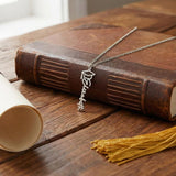 El Regalo que Guarda un Momento Inolvidable - Collar de Graduación para Ella (nieta, hija, hermana, sobrina...) Jewelry/NameNecklace 