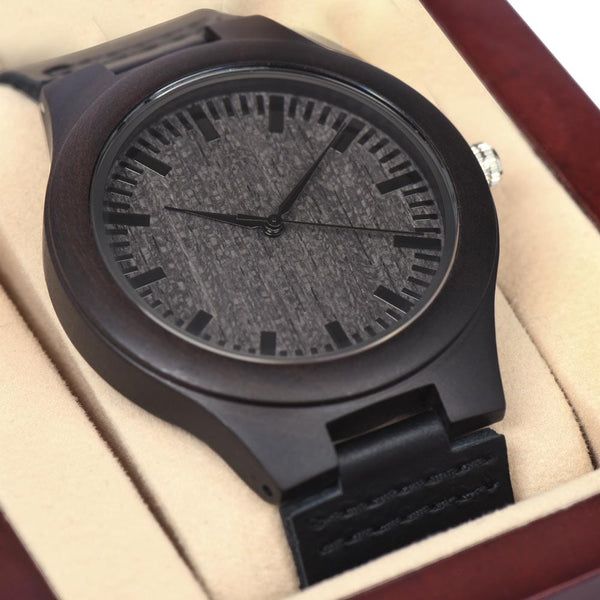 El Tiempo de Tus Sueños: Un Reloj de Madera para Celebrar tu Graduación Jewelry/Watch ShineOn Fulfillment 