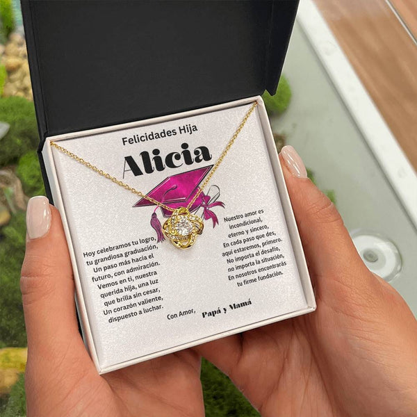 El Vínculo Infinito: Un Abrazo Eterno en su Graduación Jewelry/LoveKnot Acabado en Oro Amarillo de 18 quilates Standard Box 