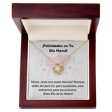 ¡Felicidades en Tu Día Mamá! Collar Para Mamá Nudo de Amor (LoveKnot) Jewelry ShineOn Fulfillment Acabado en Oro Amarillo de 18 quilates Caja de Lujo Madera Con Luz led 