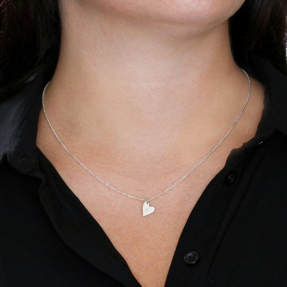 Feliz Navidad a mi Hermosa Nieta - El collar de corazones más dulces Jewelry 