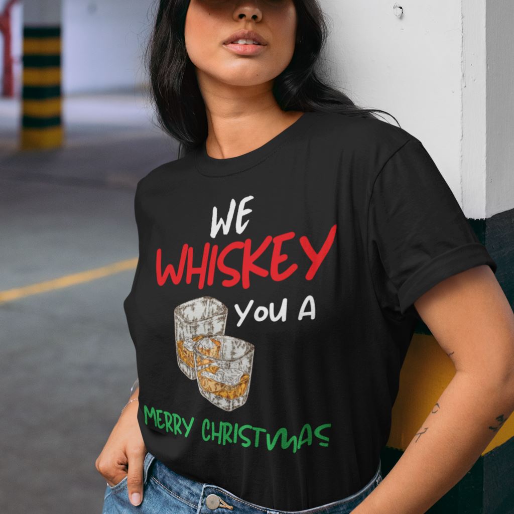 La mejor camiseta para esta Navidad, We Whiskey you a Merry Christmas T-Shirt Printify Black M 