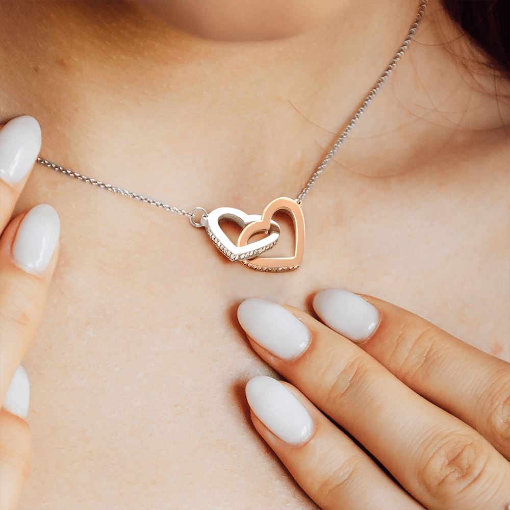 Lazos Inquebrantables: Un Collar para Celebrar su Excepcional Graduación - Collar Corazones Entrelazados Jewelry/InterlockingHearts 