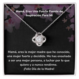 Mamá, Eres Una Fuerte Fuente de Inspiración Para Mí Collar Para Mamá Nudo de Amor (LoveKnot) Jewelry ShineOn Fulfillment Acabado en oro blanco de 14 k Cajita Estándar (GRATIS) 