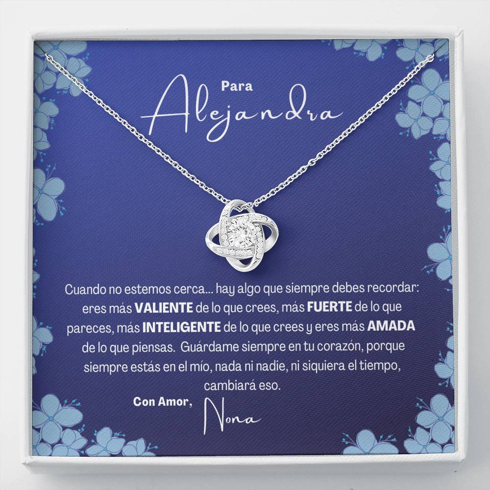 Regalo Ideal para Una Mujer Fuerte, Valiente, Inteligente y Amada ( Hija, Nieta, Amiga. Collar Nudo Amor. Personalizada Jewelry/LoveKnot Cajita de Regalo Estandar 