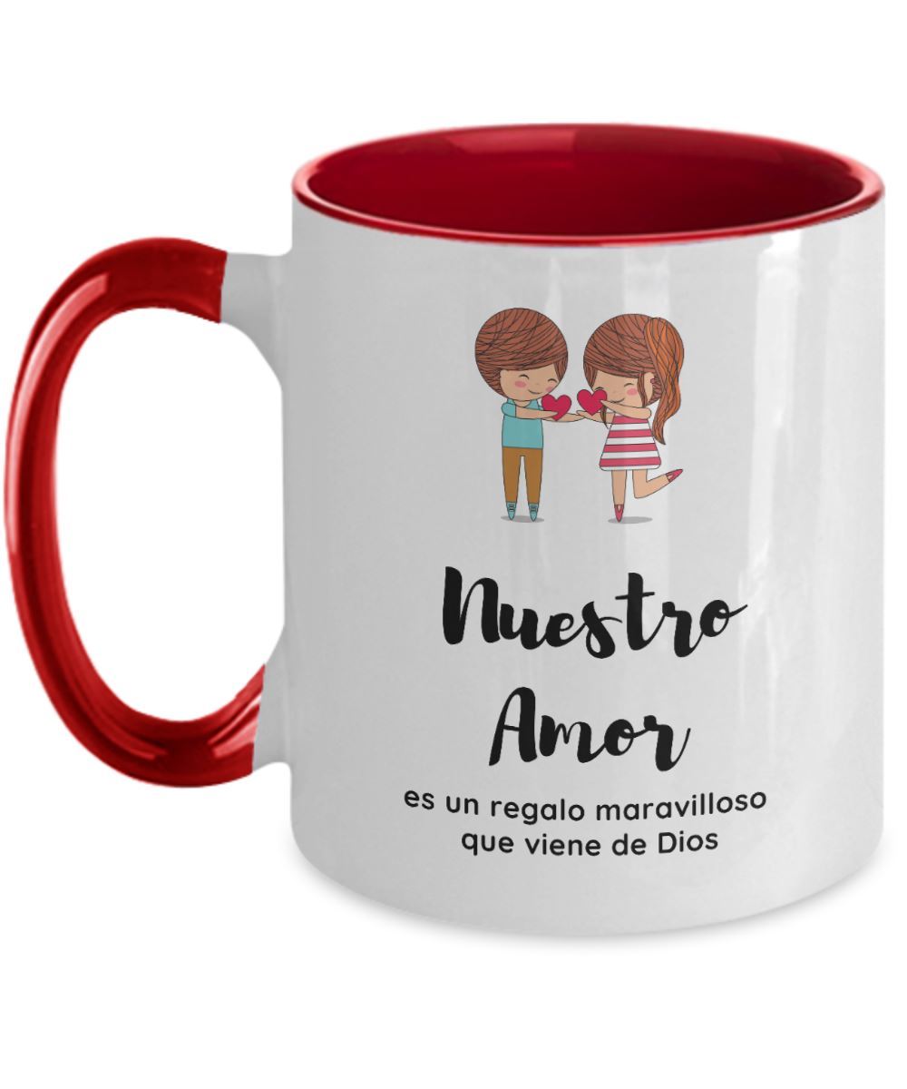 Taza 2 colores con mensaje de amor: Nuestro amor es un regalo maravilloso que viene De Dios Coffee Mug Regalos.Gifts Two Tone 11oz Mug Red 