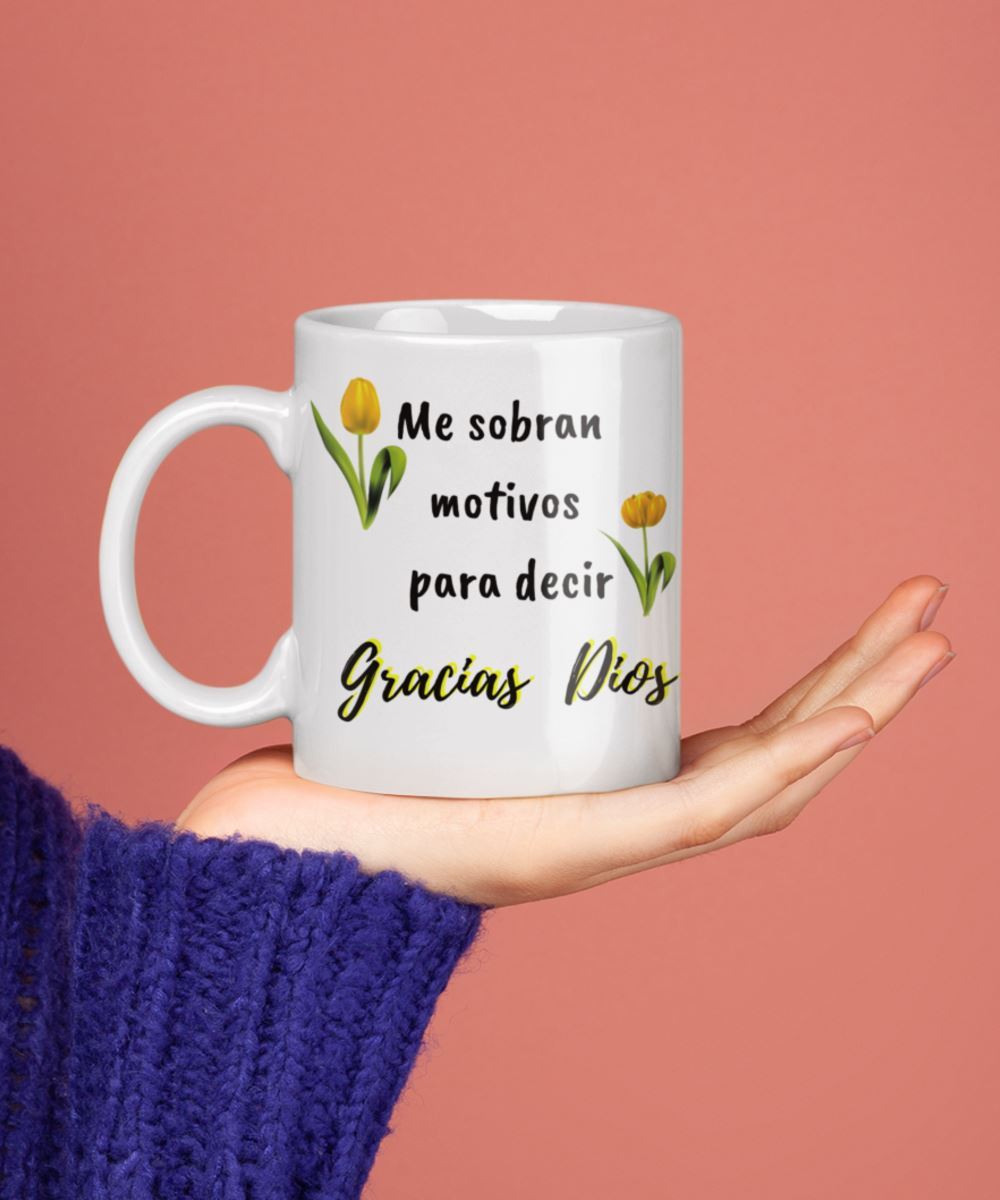 Taza de Café: Me sobran motivos Coffee Mug Regalos.Gifts 
