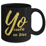 Taza de café: Yo confío en Dios (Negro con letras amarillas) Coffee Mug Regalos.Gifts 