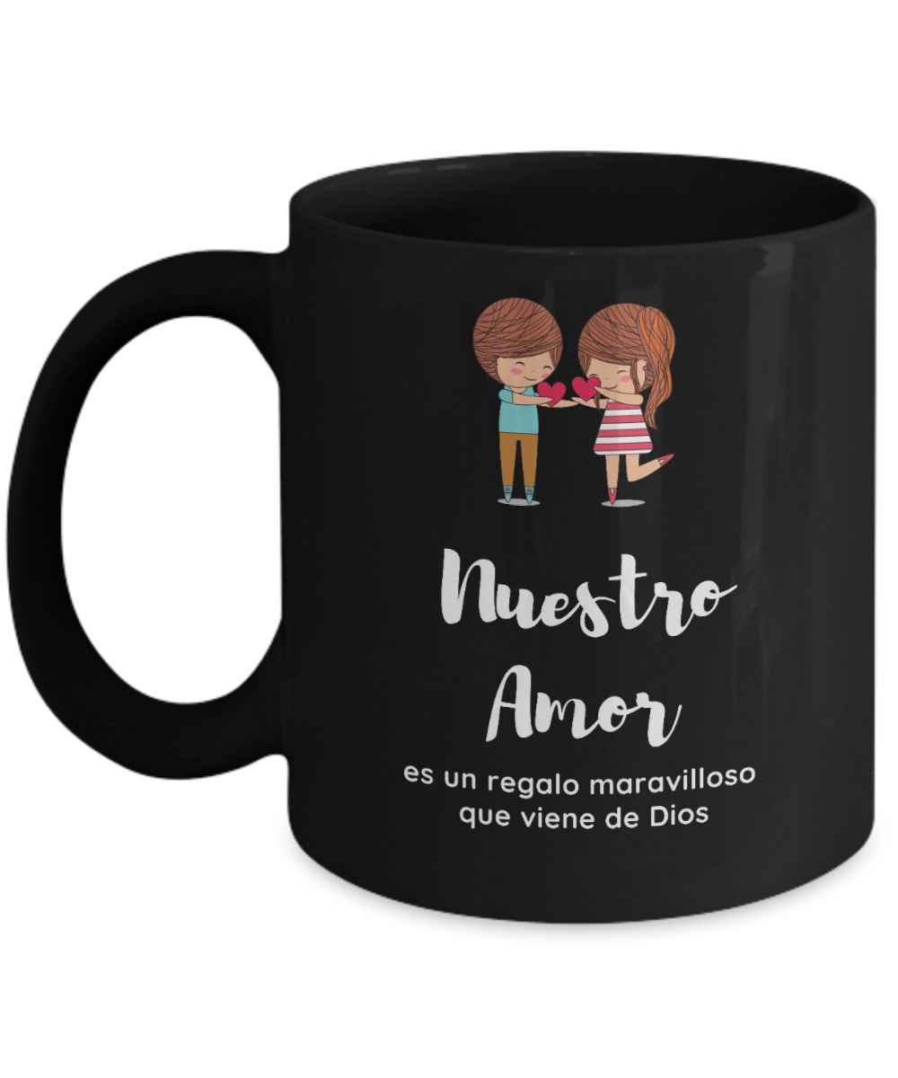 Taza Negra con mensaje de amor: Nuestro amor es un regalo maravilloso que viene De Dios Coffee Mug Regalos.Gifts 