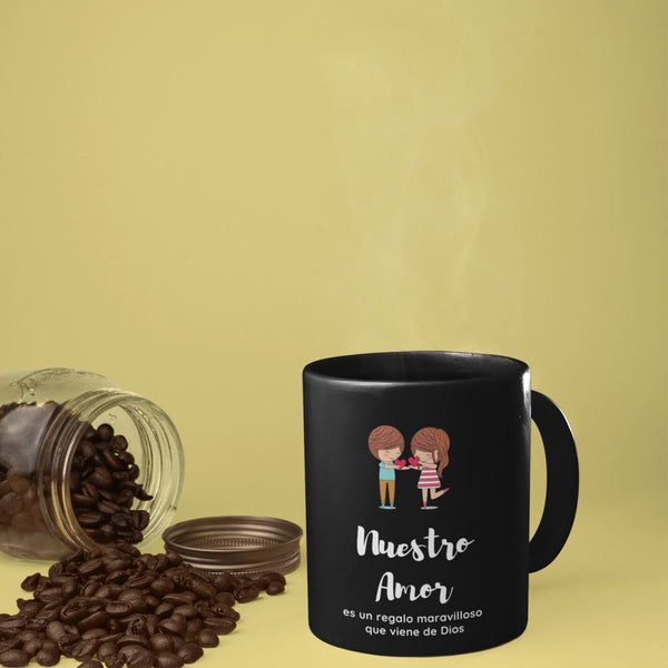 Taza Negra con mensaje de amor: Nuestro amor es un regalo maravilloso que viene De Dios Coffee Mug Regalos.Gifts 