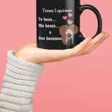 Taza Negra con mensaje de amor: Tienes 3 opciones: Te beso, me besas o nos besamos. Coffee Mug Regalos.Gifts 