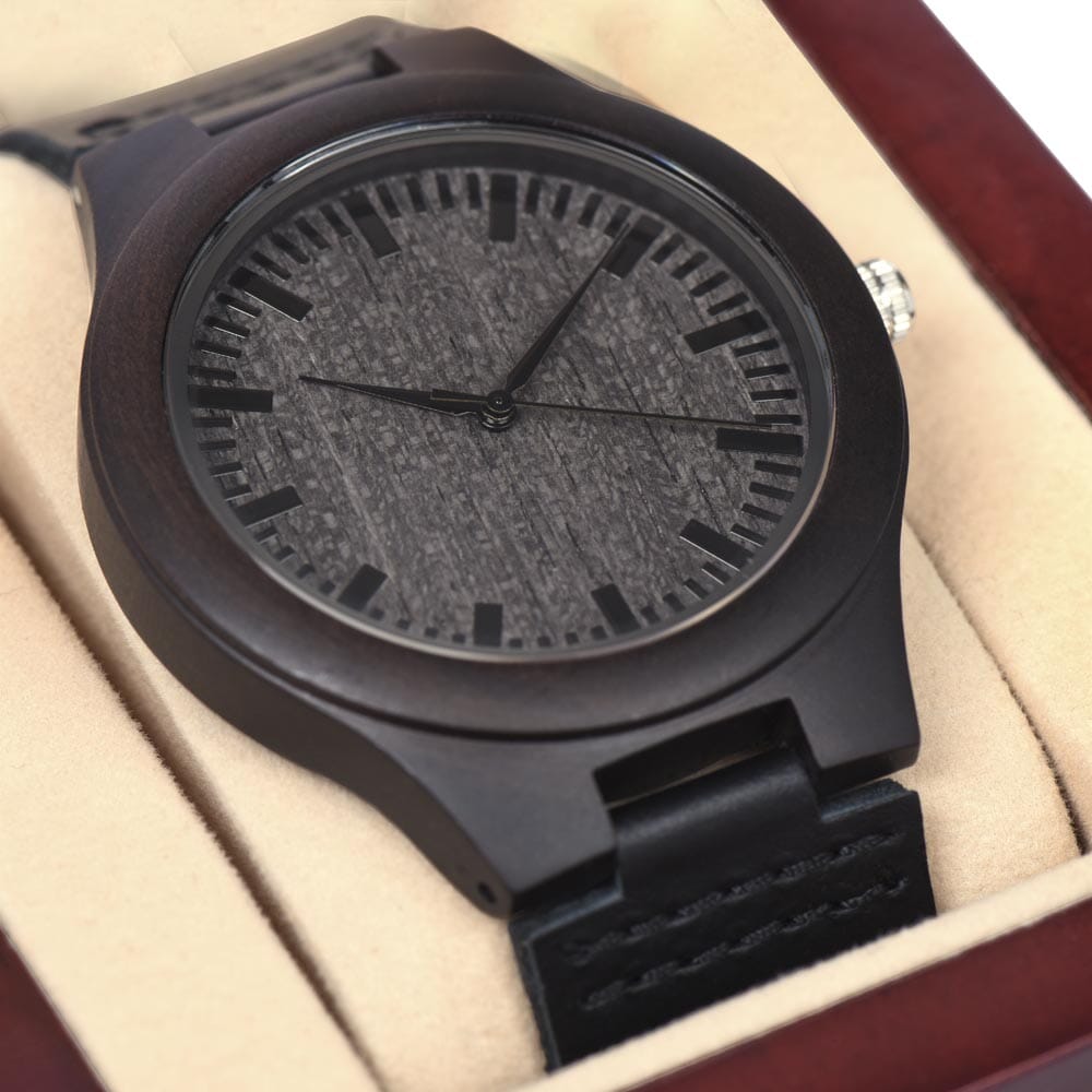 Tiempo de Orgullo: Un Reloj para Celebrar el Viaje de Graduación de tu Hijo Jewelry/Watch ShineOn Fulfillment 
