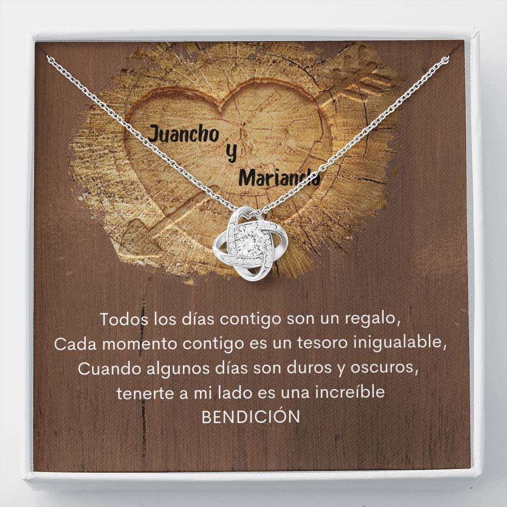 Todos los días contigo son un regalo - Collar Nudo de Amor para tu persona favorita. Jewelry/LoveKnot Caja de Regalo Estándar 