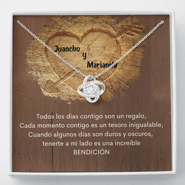 Todos los días contigo son un regalo - Collar Nudo de Amor para tu persona favorita. Jewelry/LoveKnot Caja de Regalo Estándar 