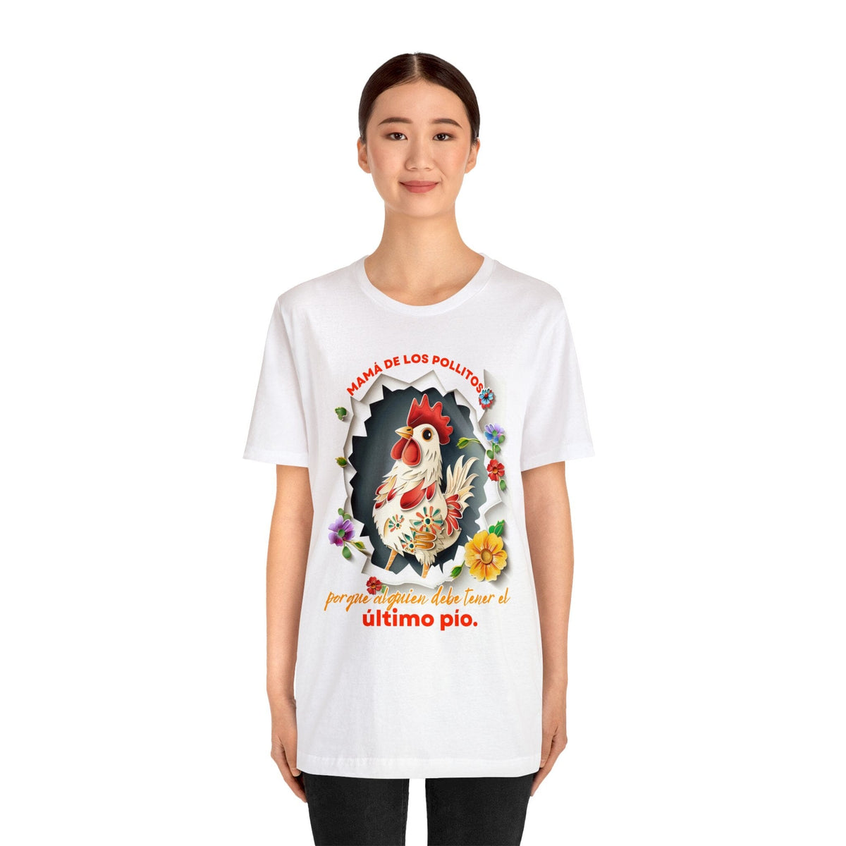 Último Pío: Camiseta Exclusiva 'Mamá de los Pollitos' - El Regalo Perfecto para Mamá T-Shirt Printify 