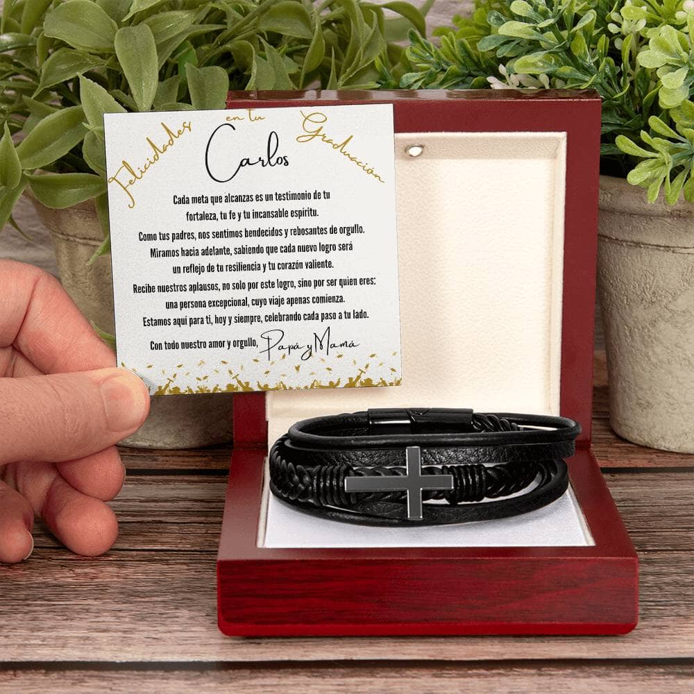 Un Abrazo Eterno en Tu Muñeca: Celebrando tu Graduación con Amor y Orgullo Jewelry/bracelet <p>Caja de Lujo con LED</p> 