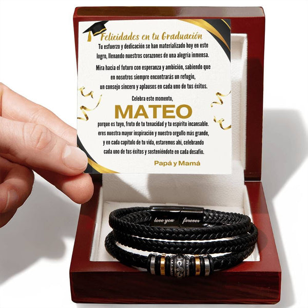 Un Abrazo Eterno: La Pulsera que Celebra el Viaje y el Logro de tu Hijo Jewelry/bracelet 