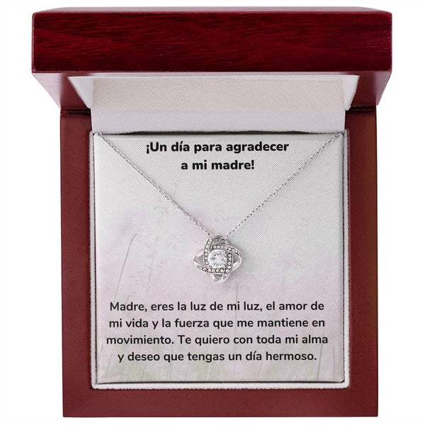 ¡Un día para agradecer a mi madre! Collar Para Mamá Nudo de Amor (LoveKnot) Jewelry/LoveKnot Acabado en oro blanco de 14 k Caja de Lujo Madera Con Luz led 
