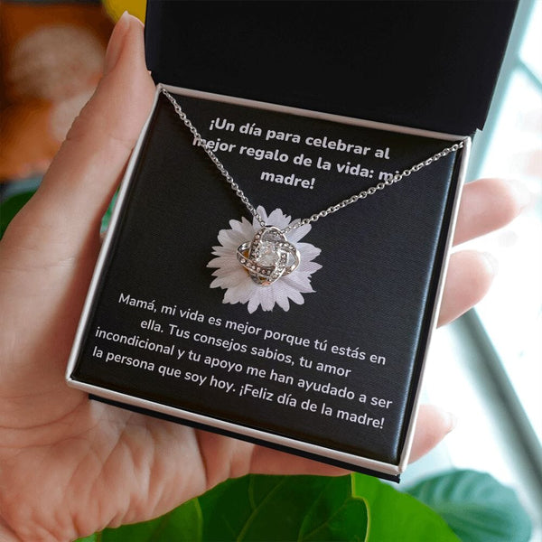 ¡Un día para celebrar al mejor regalo de la vida: mi madre! Collar Para Mamá Nudo de Amor (LoveKnot) Jewelry/LoveKnot 
