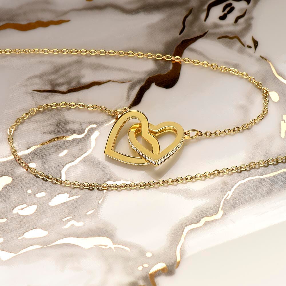 Un Símbolo de Amor y Orgullo: Collar de Corazones Entrelazados para Celebrar su Graduación Jewelry/InterlockingHearts 